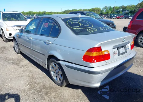 2003 BMW 325Xi z USA, uszkodzony, nr VIN WBAEU33443PM57946